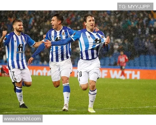 阿拉维与比利亚的精彩对决揭示西甲联赛的激烈竞争与球队实力较量