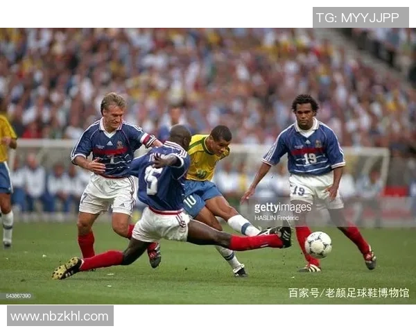1998年世界杯经典对决法国队与巴拉圭队的激烈较量回顾 1998年世界杯经典对决法国队与巴拉圭队的激烈较量回顾
