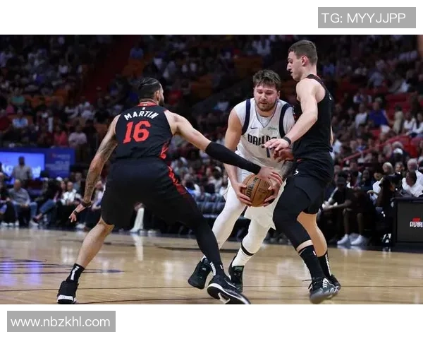 快船与猛龙激战全场回放精彩瞬间分析与赛后点评