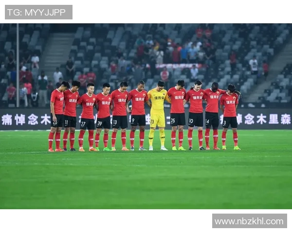 深圳足球队近期状态对比分析及未来发展趋势探讨