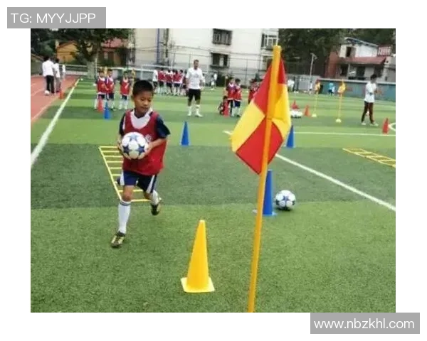 赛后分析：西安足球队与南京足球队的团队协作表现及其影响因素探讨