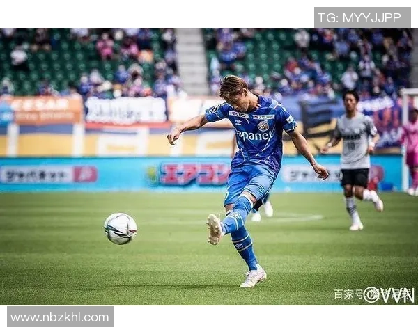 长崎成功丸与大宫的激烈对决揭示了足球战术的魅力与团队合作的重要性